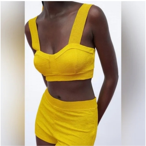 ZARA mustard Yellow Summer Knit Micro Shorts. Size Medium - Picture 4 of 11